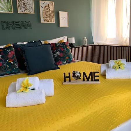 K&y Elite Pineta アパート *