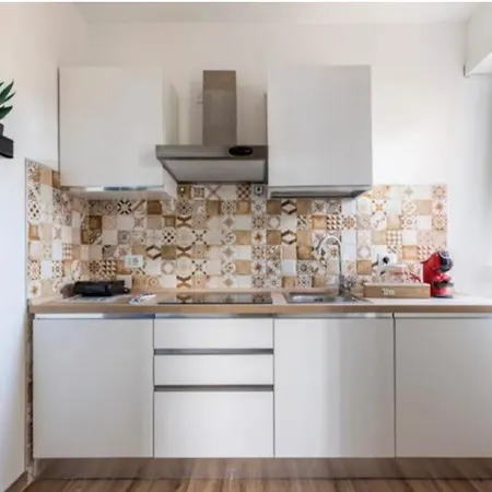 K&y Elite Pineta アパート *