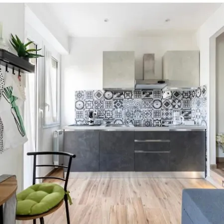 K&y Elite Pineta アパート *