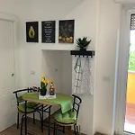 K&y Elite Pineta Apartment Rom