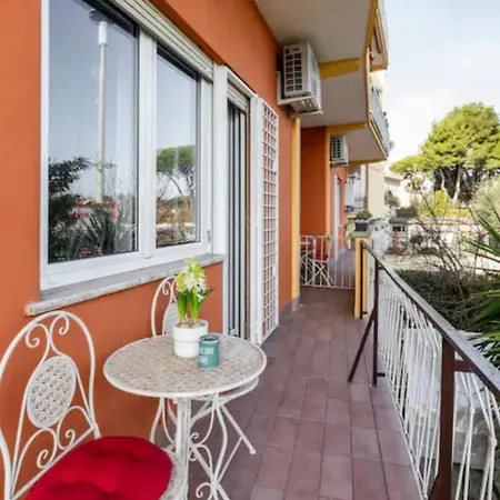 K&y Elite Pineta 公寓 *